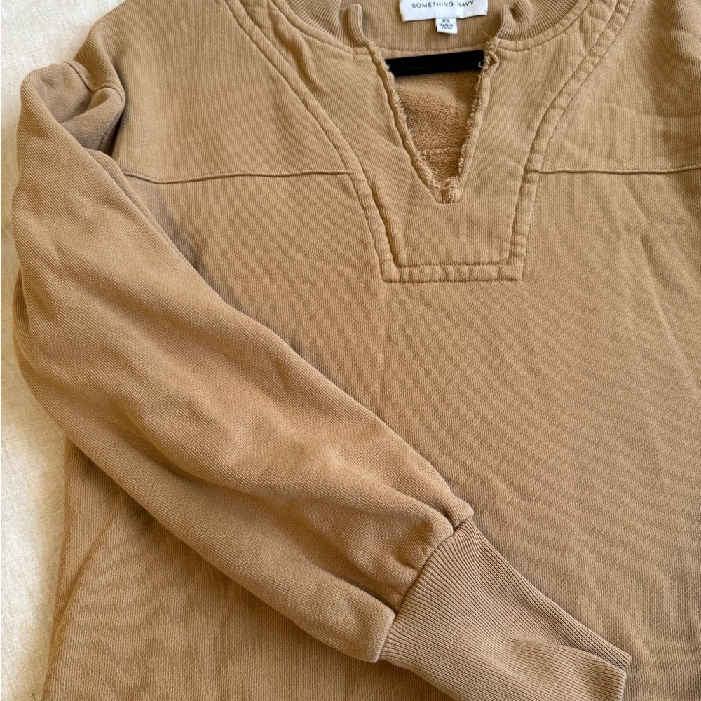 Something Navy Camel Knit Top - Picture 5 of 6